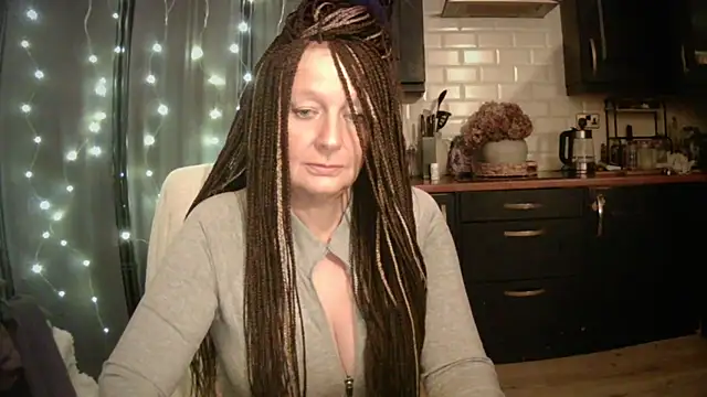 pixxiexo online show from 12/23/25, 02:31