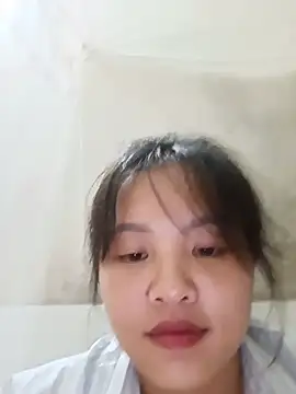 Snapshot of Pretty-haert chatting on 07/17/26, 04:23 Pretty-haert online show from 07/17/26, 04:23