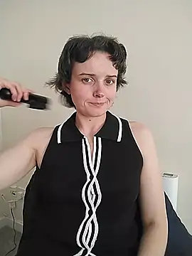 Amy01112 online show from 06/08/26, 04:51