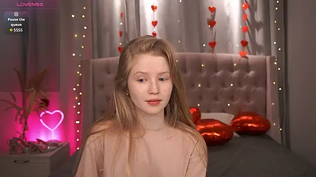 LilianHoward online show from 02/13/26, 12:34