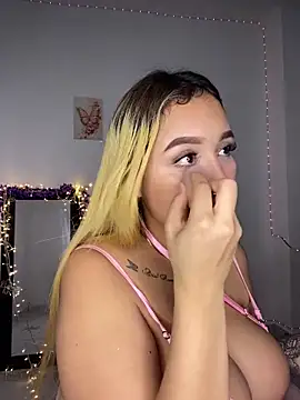 Jazmin kithana online show from 03/21/26, 03:22