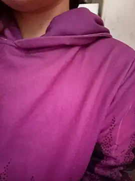 gatitachula93 online show from 02/27/26, 03:01