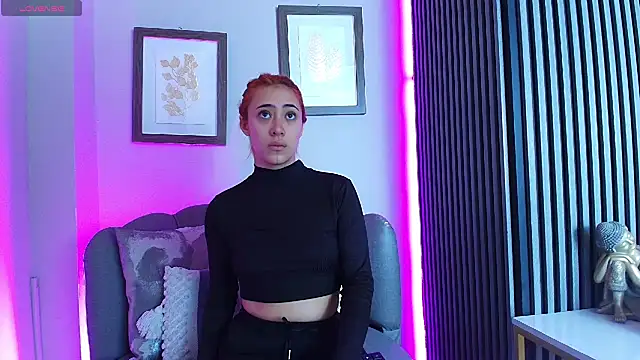 Snapshot of Ariana_collinss chatting on 03/09/26, 11:47 Ariana collinss online show from 03/09/26, 11:47