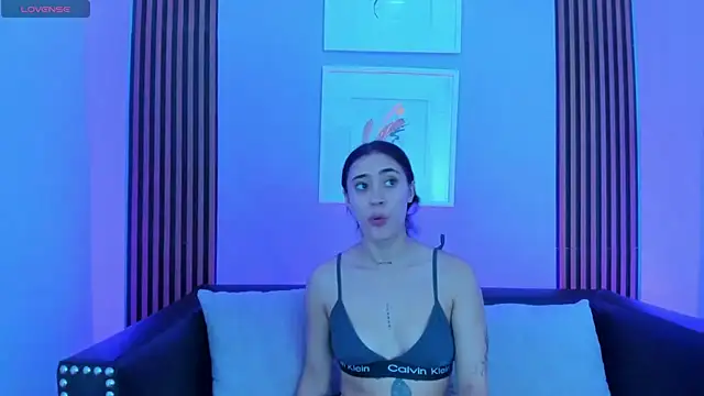 Ariana collinss online show from 06/05/26, 02:01