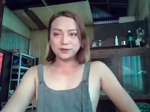 Snapshot of alexassecretxx chatting on 08/03/26, 10:24 alexassecretxx online show from 08/03/26, 10:24