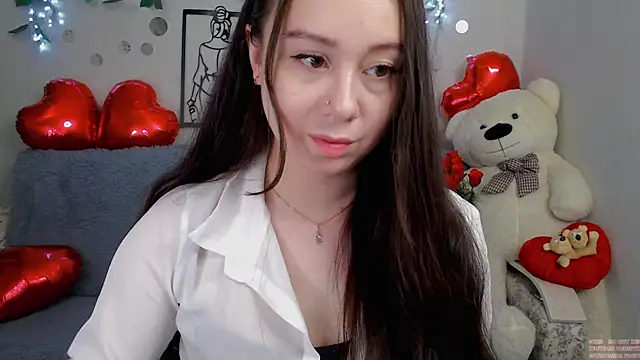 AlinaEleven online show from 06/06/26, 11:53