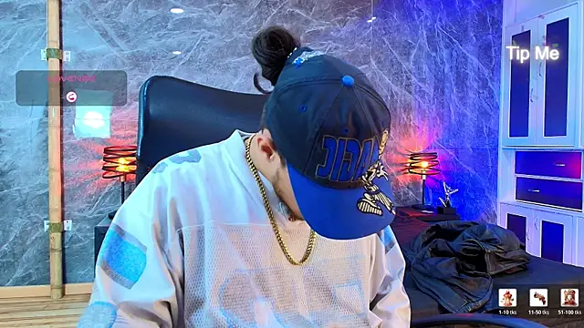 PatrickS25 online show from 02/16/26, 05:03