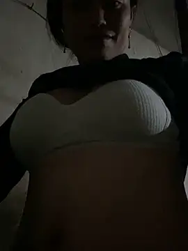 Snapshot of Lilik2 chatting on 12/04/25, 08:50 Lilik2 online show from 12/04/25, 08:50