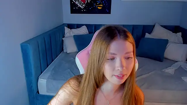 Snapshot of Tessa_Sunn chatting on 07/02/26, 03:23 Tessa Sunn online show from 07/02/26, 03:23