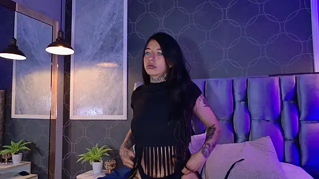 HannyJones online show from 12/01/25, 01:38