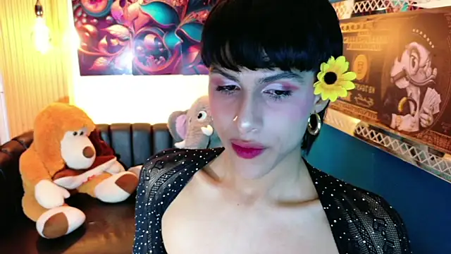 Snapshot of StormLuxX chatting on 05/23/26, 01:26 StormLuxX online show from 05/23/26, 01:26