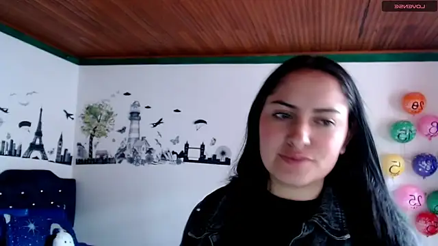 Snapshot of MisNicol chatting on 12/18/25, 05:52 MisNicol online show from 12/18/25, 05:52