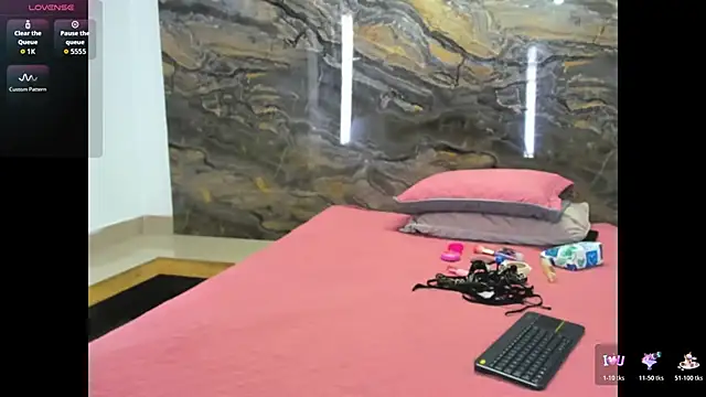 Evy connor online show from 12/22/25, 11:29