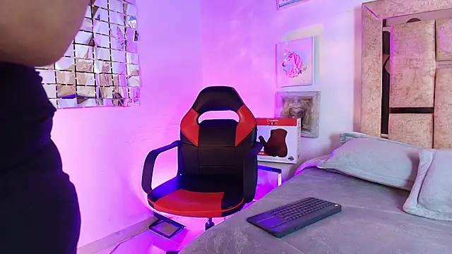 ElenaLauren online show from 06/01/26, 02:19