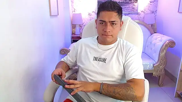 aroon 12 online show from 12/05/25, 11:30