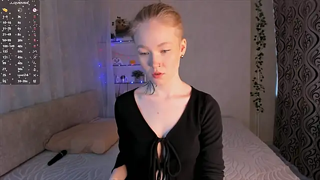 MaireLanda online show from 03/23/26, 04:27