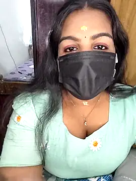 Snapshot of Tamil_Shara chatting on 04/17/26, 09:45 Tamil Shara online show from 04/17/26, 09:45