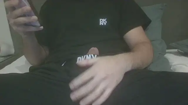 userre08 online show from 12/15/25, 03:16