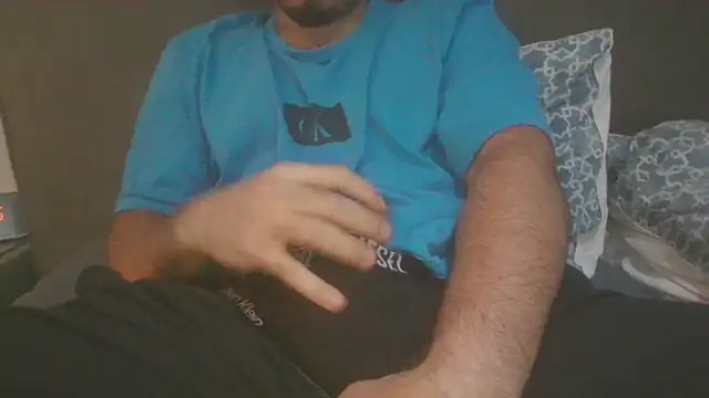 userre08 online show from 12/20/25, 01:23