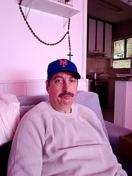 Snapshot of FocussedFreckle chatting on 03/14/26, 09:15 FocussedFreckle online show from 03/14/26, 09:15