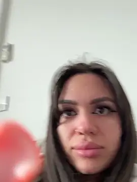 SiennaLuxexx online show from 02/19/26, 12:01