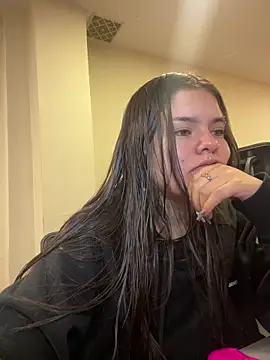 Camila Duarte2 online show from 04/27/26, 01:53