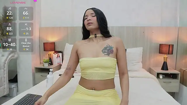 nicol alvarez online show from 05/07/26, 11:37
