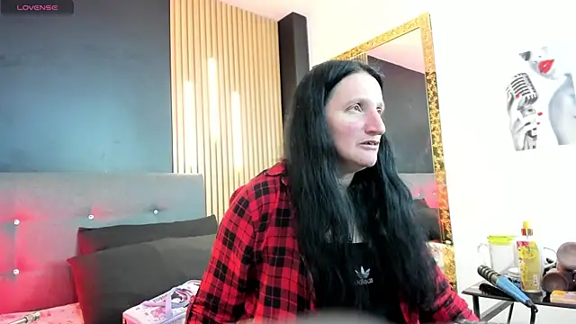 Andre cloefoxx  online show from 04/13/26, 02:39