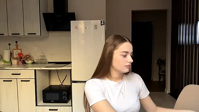 Snapshot of Adelle_Love chatting on 12/05/25, 08:45 Adelle Love online show from 12/05/25, 08:45