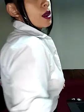 Snapshot of Laura_Daza1 chatting on 02/03/26, 01:38 Laura Daza1 online show from 02/03/26, 01:38