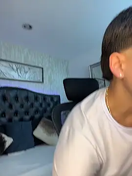 Lander Cruz online show from 03/02/26, 07:54