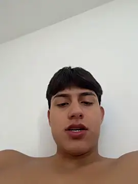 Snapshot of Lander_Cruz chatting on 07/09/26, 04:11 Lander Cruz online show from 07/09/26, 04:11