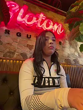 MIAROGGERSS online show from 12/20/25, 12:51