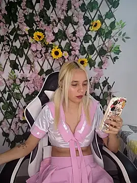 KasumiSophia online show from 04/11/26, 12:09