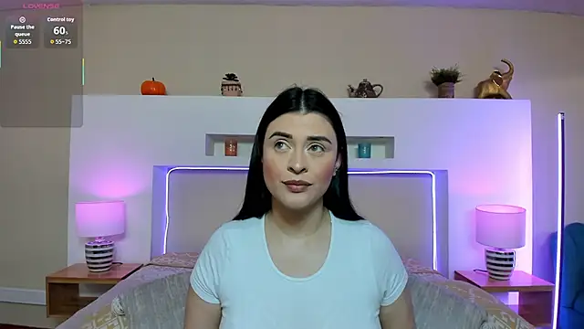 Snapshot of AnikaRomanoff_ chatting on 02/02/26, 11:31 AnikaRomanoff online show from 02/02/26, 11:31