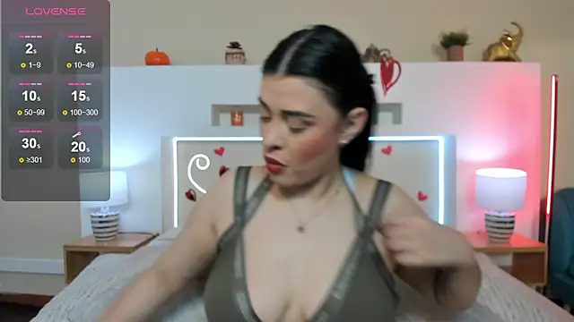 Snapshot of AnikaRomanoff_ chatting on 02/18/26, 11:50 AnikaRomanoff online show from 02/18/26, 11:50