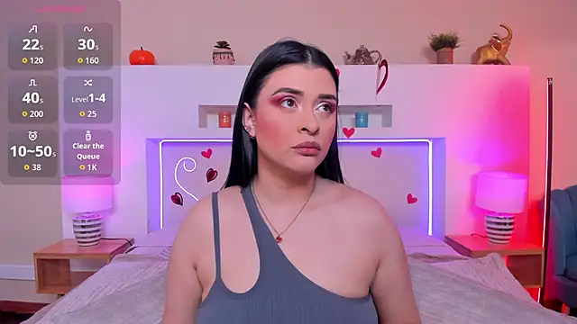 Snapshot of AnikaRomanoff_ chatting on 02/20/26, 11:32 AnikaRomanoff online show from 02/20/26, 11:32