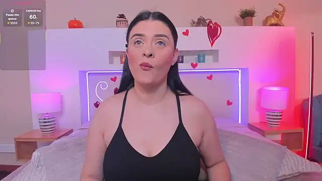 Snapshot of AnikaRomanoff_ chatting on 02/25/26, 11:42 AnikaRomanoff online show from 02/25/26, 11:42