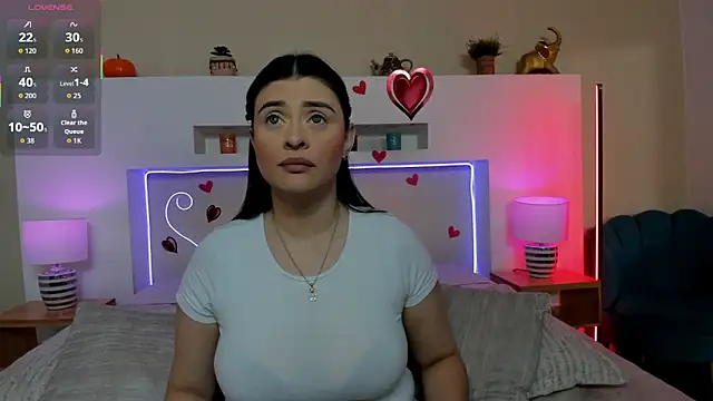 Snapshot of AnikaRomanoff_ chatting on 02/27/26, 11:32 AnikaRomanoff online show from 02/27/26, 11:32