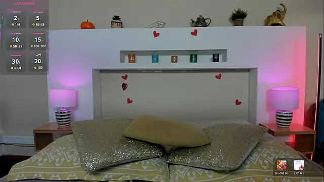 Snapshot of AnikaRomanoff_ chatting on 06/05/26, 12:00 AnikaRomanoff online show from 06/05/26, 12:00