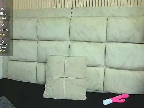 ValeryMorales online show from 12/04/25, 03:27