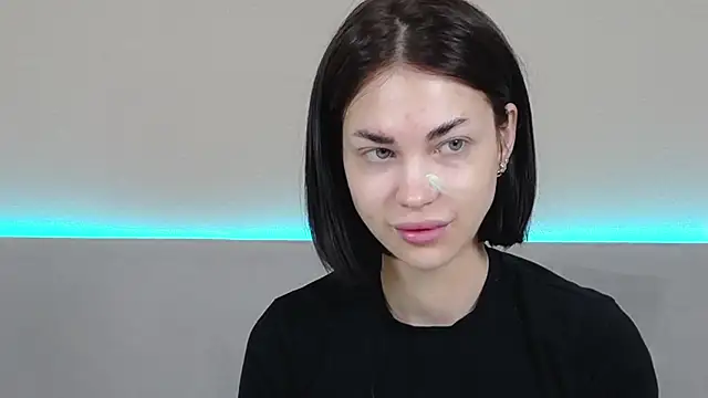 RachaelMils online show from 04/18/26, 03:54