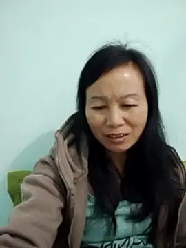 Lili-123k online show from 12/18/25, 08:48