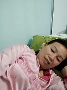 Lili-123k online show from 12/20/25, 12:07