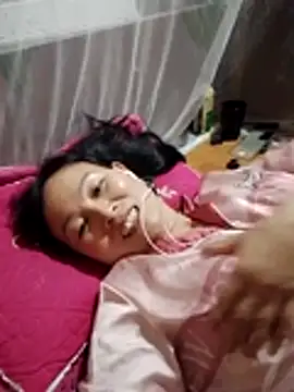 Lili-123k online show from 04/21/26, 05:14