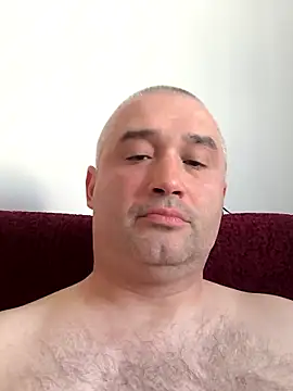 Olomoucak1982 online show from 04/28/26, 01:49