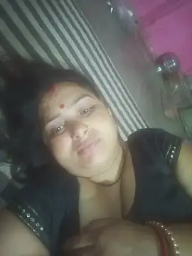 Your-shreya143 online show from 07/02/26, 08:37