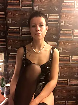 YoungDutchRuby online show from 12/03/25, 02:48