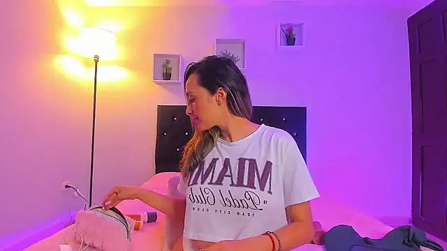 Victoria Rose  online show from 03/28/26, 04:01