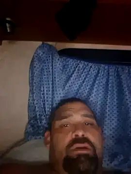 Snapshot of Jparedes25 chatting on 12/02/25, 09:47 Jparedes25 online show from 12/02/25, 09:47